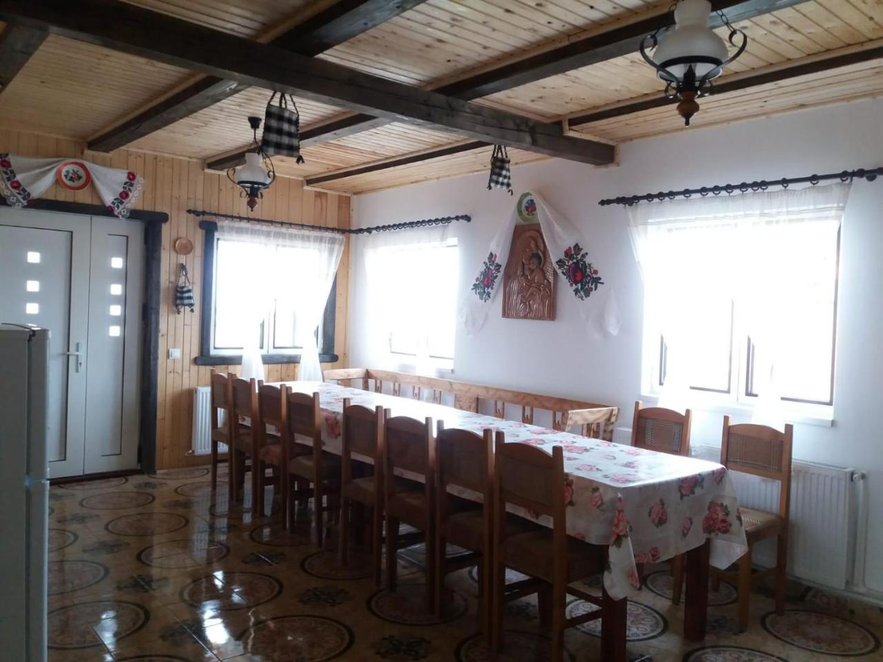 Casa Cupcea Villa Budesti  Ngoại thất bức ảnh
